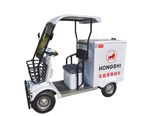 濟(jì)寧休閑四輪保潔車
